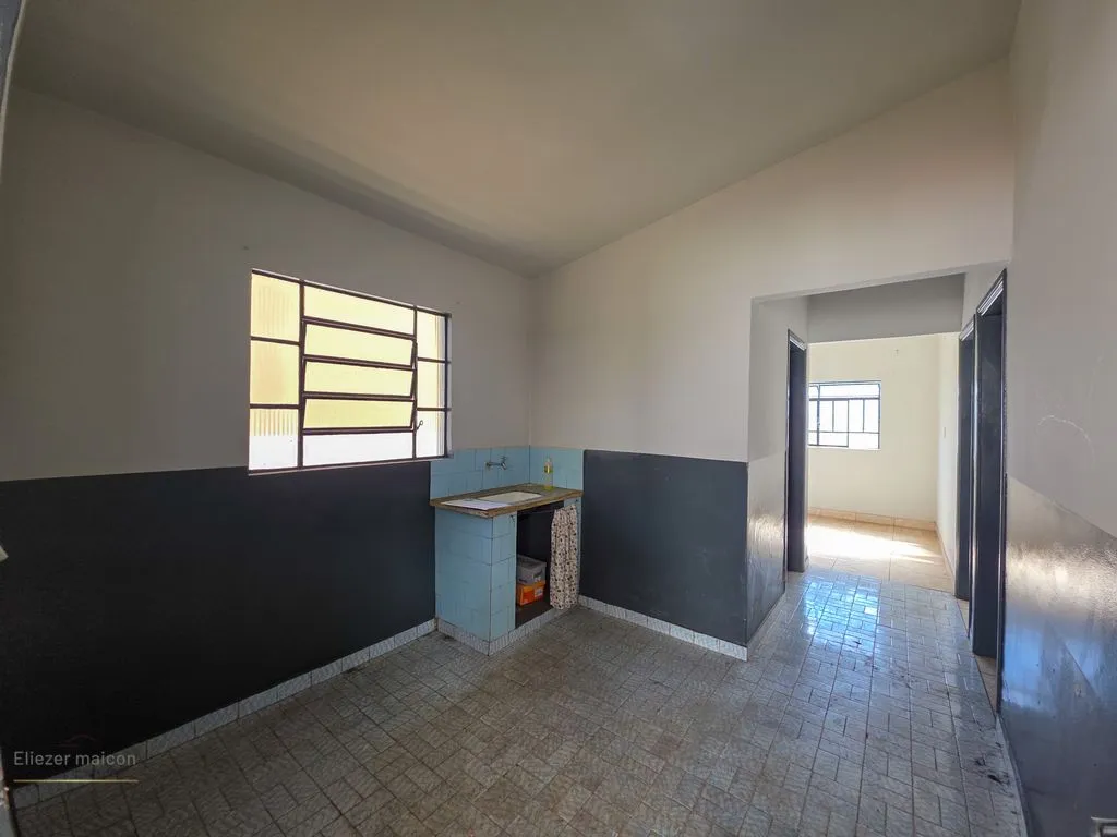 Imagem Casa com 2 quartos a venda no bairro Jardim São Paulo em Poços de Caldas - MG