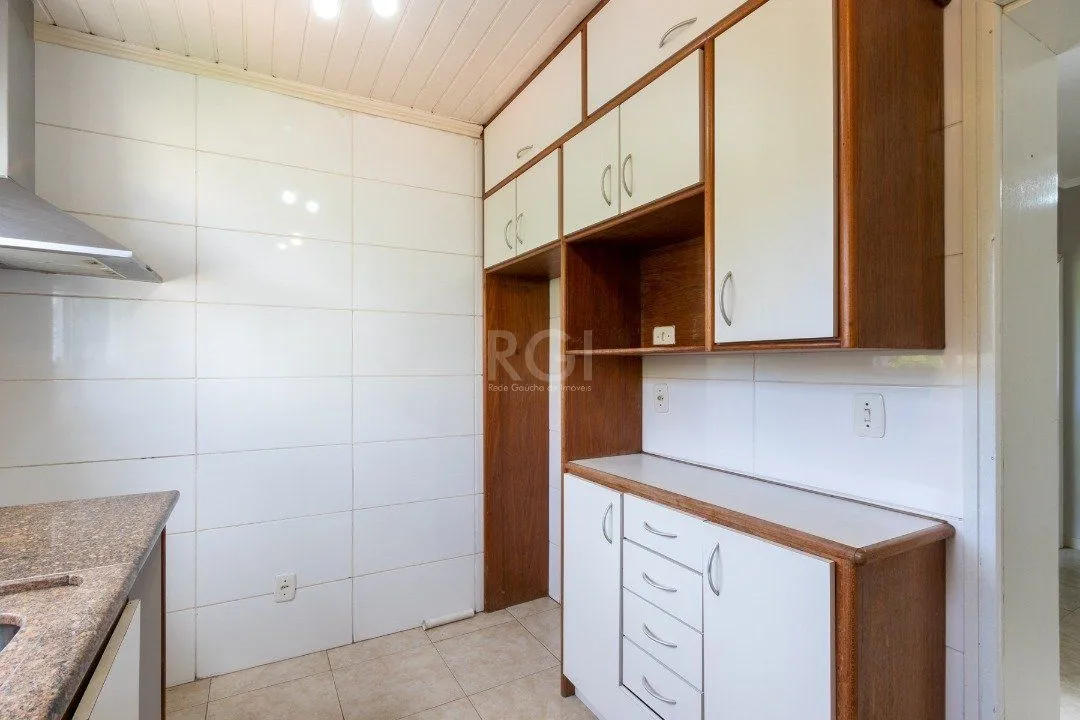 Imagem Casa para Venda - 202m², 3 dormitórios, sendo 1 suites, 2 vagas - Cristal