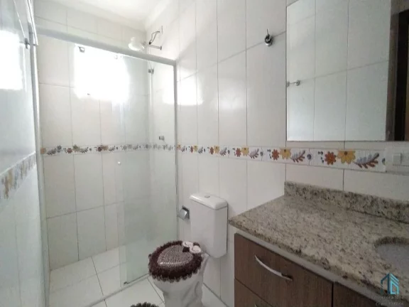 Imagem Sobrado a venda no Cajuru, 03 quartos c/ suíte em Curitiba PR