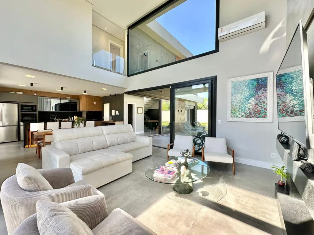 Imagem Casa em Condominio 4 Dormitórios - Bairro Capão Novo
