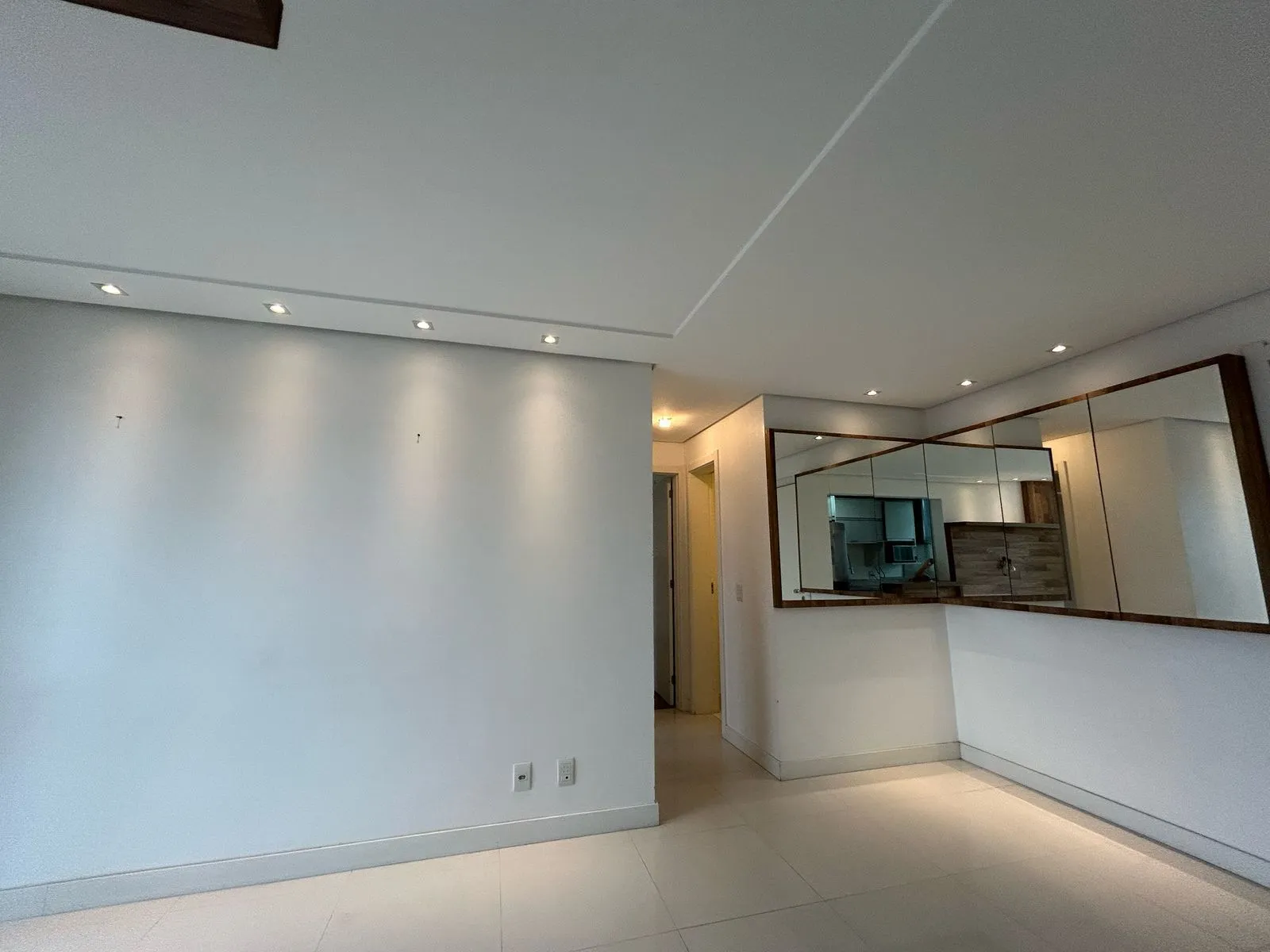 Imagem Lindo apartamento semi mobiliado, infra completa e a apenas 4 min do Iguatemi