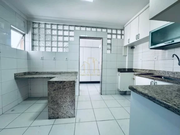 Imagem Cobertura de Luxo de 3 Quartos com 228m² no Caminho das Árvores, Salvador-BA - Agende sua visita agora!