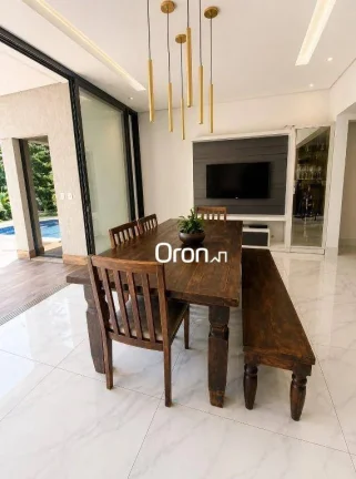 Imagem Sobrado à venda, 262 m² por R$ 2.400.000,00 - Parqville Pinheiros - Aparecida de Goiânia/GO