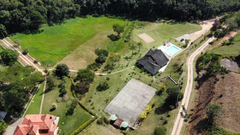 Imagem Terreno em Condomínio para Venda em Teresópolis / RJ no bairro Sebastiana