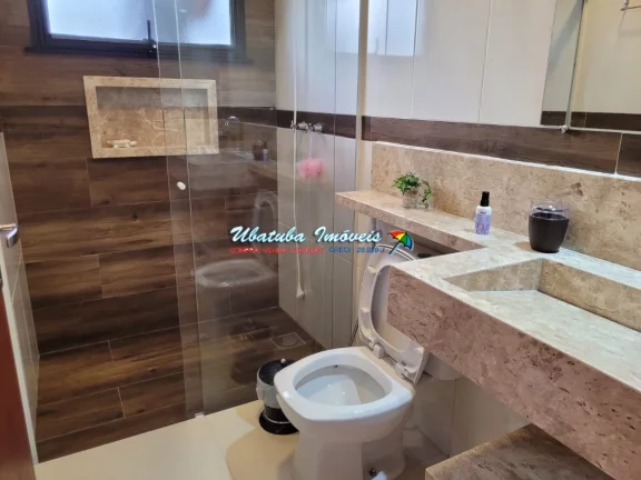 Imagem Linda casa com piscina em condomínio fechado em Ubatuba