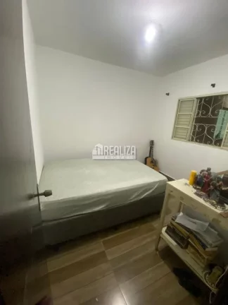 Imagem Casa à venda em Uberaba: 3 dormitórios, móveis planejados e mais!