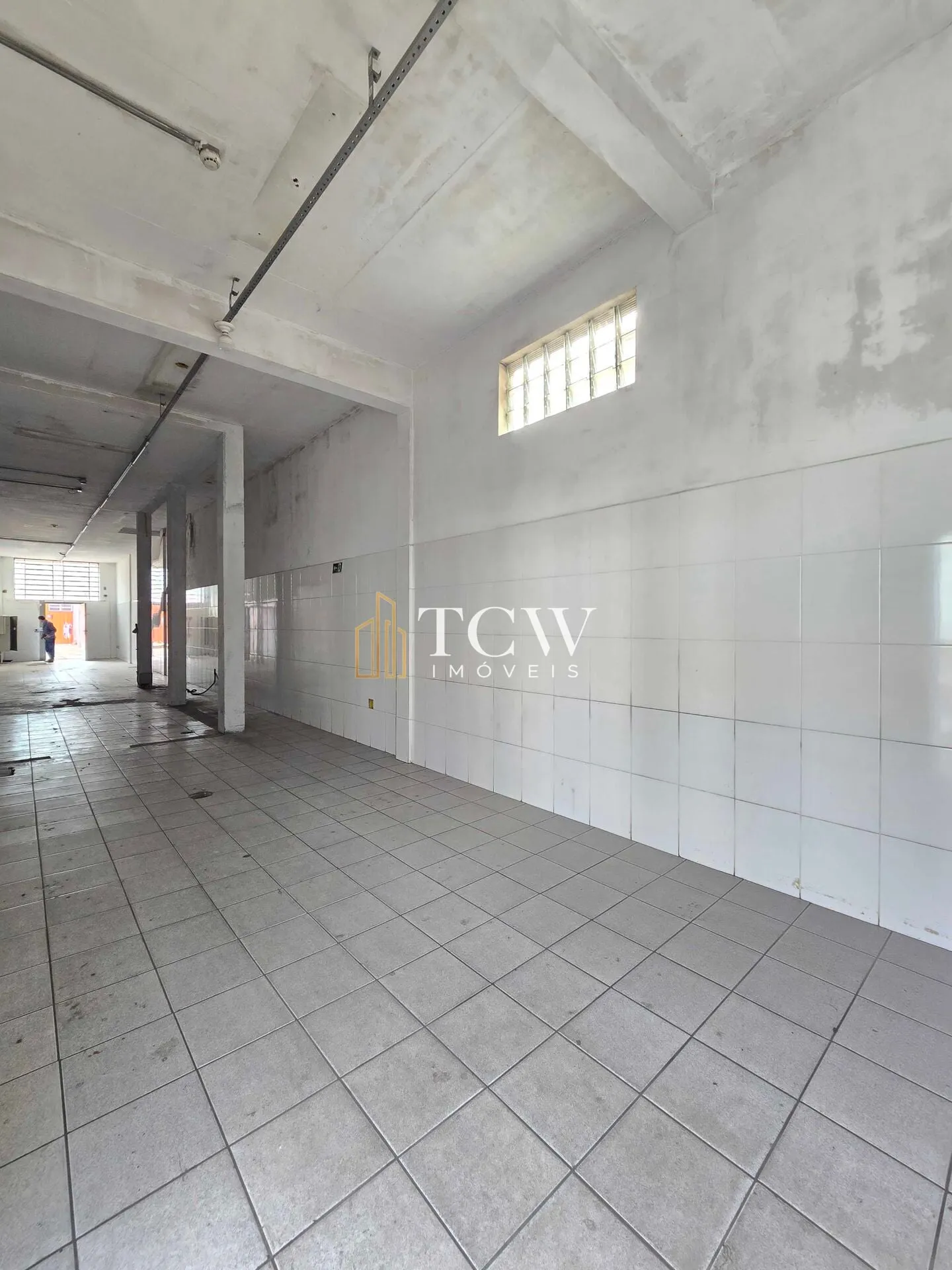 Imagem Galpão Logístico para Locação em Guarulhos | 6.500 m² | Próximo à Rodovia Presidente Dutra e Ayrton Senna