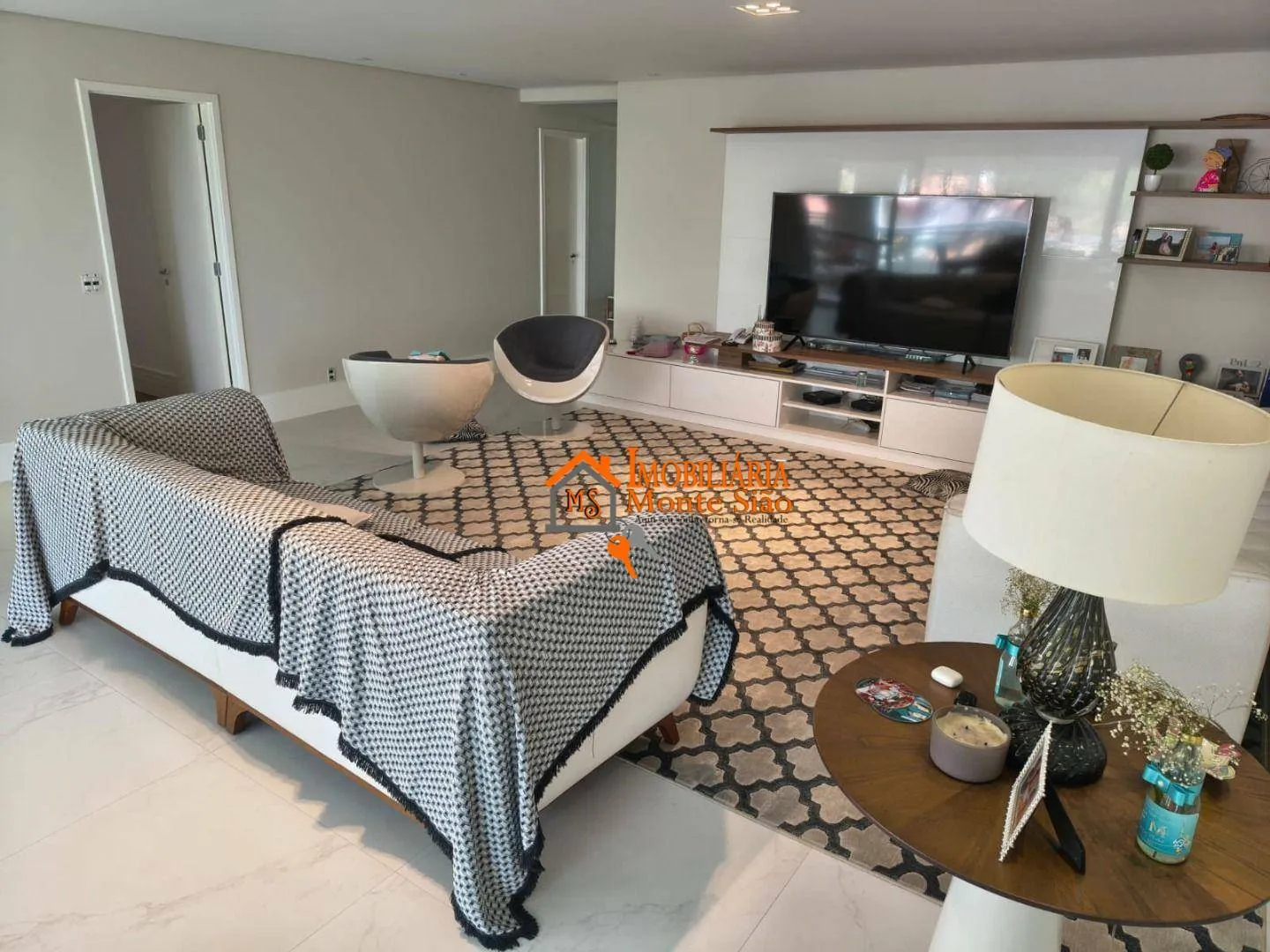 Imagem Apartamento com 4 dormitórios para alugar, 197 m² por R$ 17.600,00/mês - Jardim Santa Mena - Guarulhos/SP