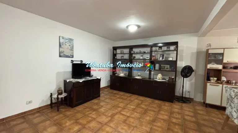 Imagem Casa em excelente localização em corredor comercial