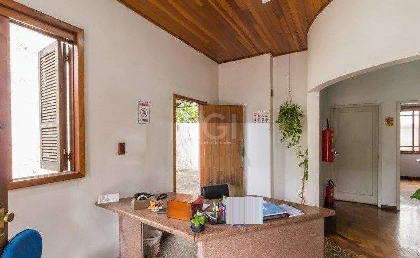 Imagem Predio para Venda - 120m², 3 dormitórios, 3 vagas - Partenon