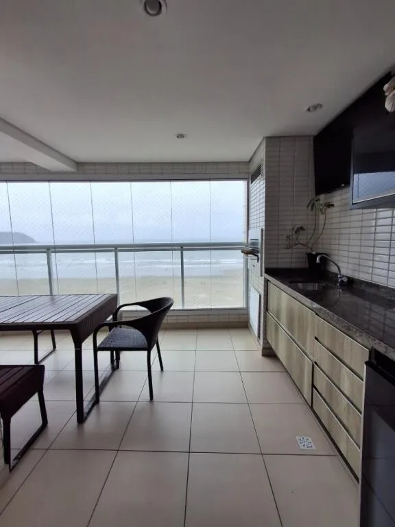 Imagem APARTAMENTO COM 101,00 m² - GUILHERMINA - PRAIA GRANDE SP