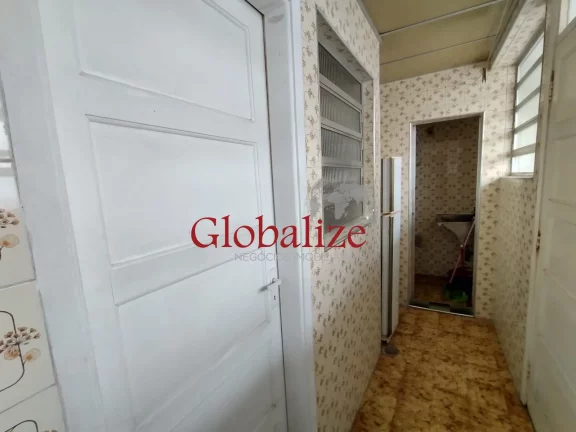 Imagem APARTAMENTO Á VENDA DE 2 DORMITÓRIOS NO BAIRRO DO GONZAGA EM SANTOS POR R$ 580.000,00.