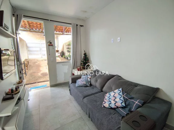 Imagem Casa à venda em Igarapé MG, bairro Canarinho.
