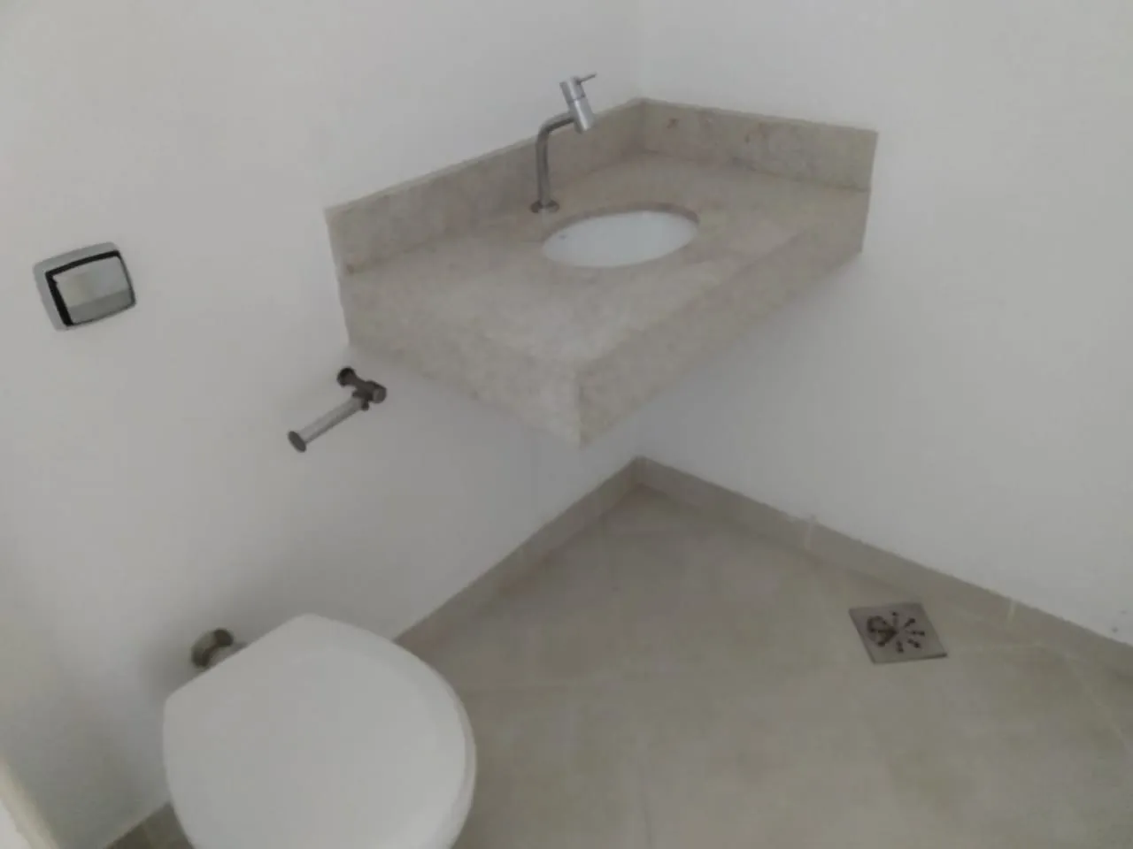 Imagem Comercial para Locação 60M², Centro, Pindamonhangaba - SP | SALA COMERCIAL - CELESTE COZZI