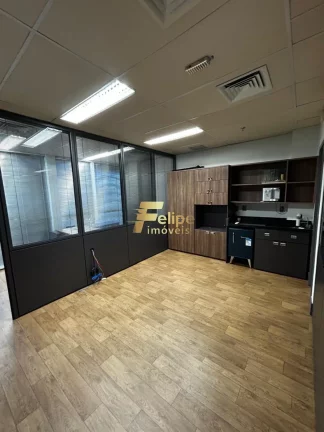 Foto do imóvel EXCELENTE SALA COM DIVISÓRIA PARA 03 AMBIENTES, À VENDA PORTEIRA FECHADA, NA PRAIA DA COSTA EM VILA VELHA/ES