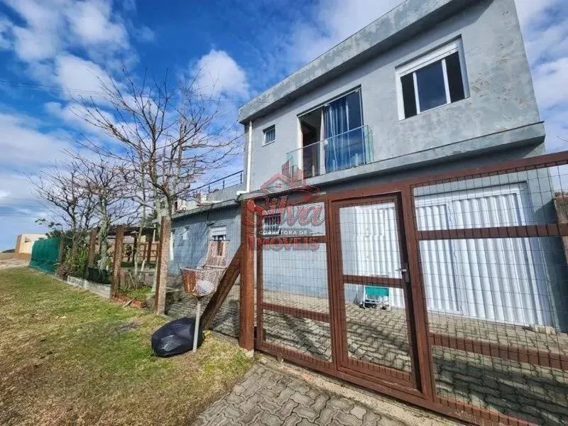 C1217 | Casa 5 dormitórios a 75m do mar à venda em Imbé