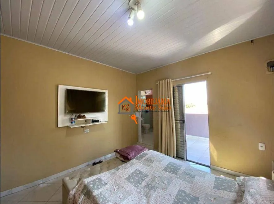 Imagem Sobrado de 4 cômodos + 3 casas à venda por R$ 530.000 - Parque Mikail - Guarulhos/SP