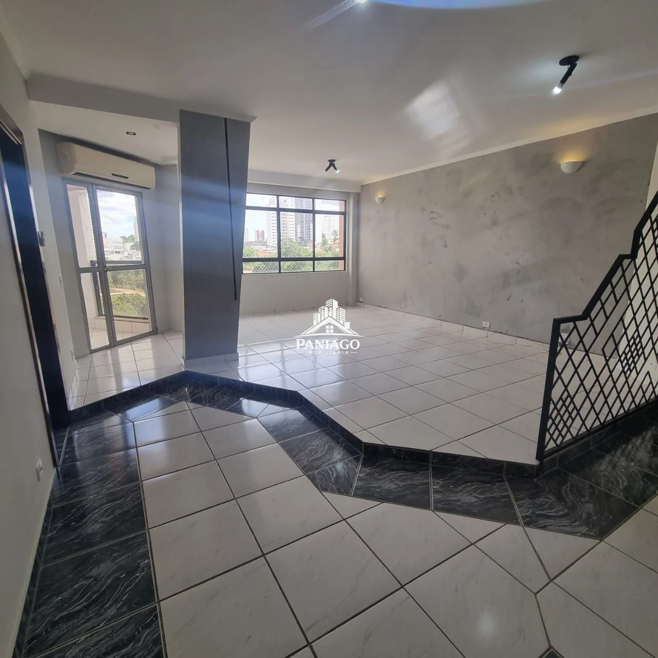 Foto do imóvel Apartamento com 3 Quartos à Venda no Edifício Mãe Bonifácia | 164 m²
