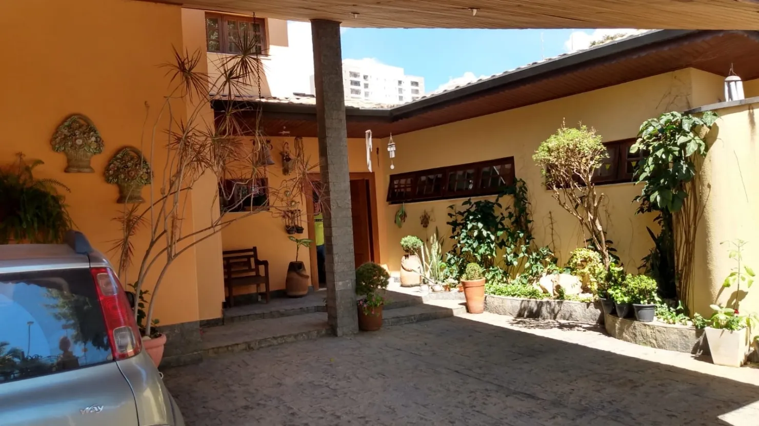 Foto do imóvel Casa à venda 4 Quartos, 4 Suites, 3 Vagas, 360M², Jardim Independência, Taubaté - SP