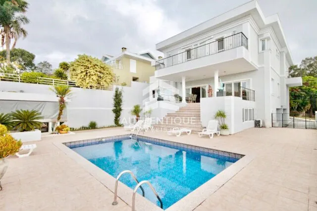 Foto do imóvel ALPHAVILLE RESIDENCIAL 8 - Casa à venda em Alameda Itatiaia