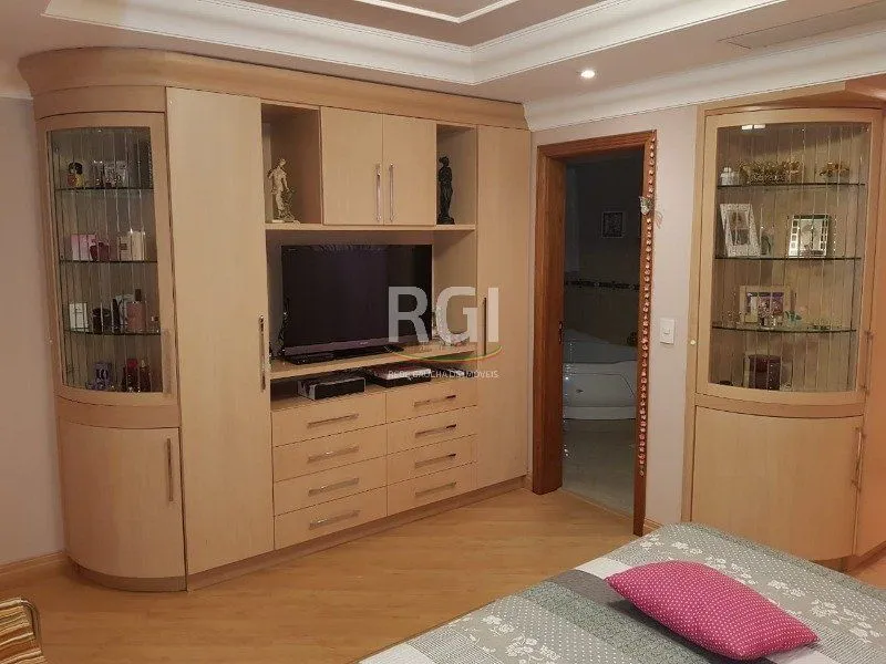 Imagem Casa para Venda - 300m², 3 dormitórios, sendo 1 suites, 4 vagas - Ipanema