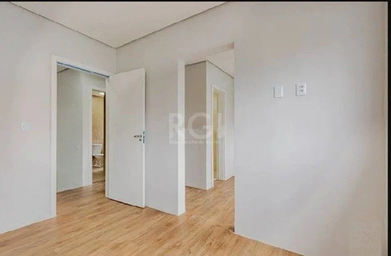 Imagem Casa para Venda - 220m², 3 dormitórios, sendo 2 suites, 2 vagas - Partenon