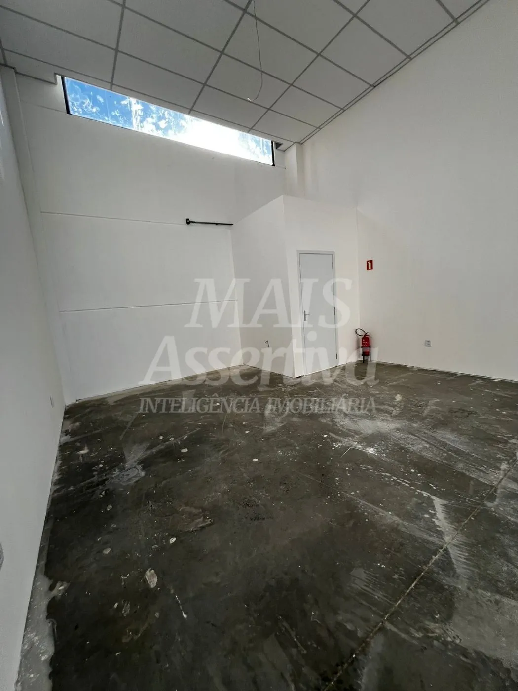 Imagem Sala comercial térrea para locação no Centro de Campo Bom/RS