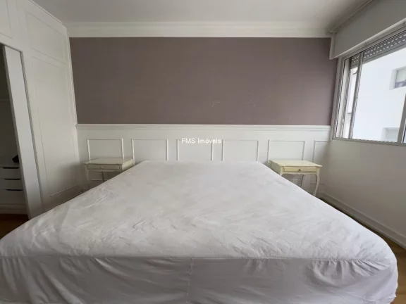 Imagem Apartamento à venda em Santa Cecília, São Paulo-SP, com 3 quartos, 1 sala, 4 banheiros, 2 vagas e 176m² de área.
