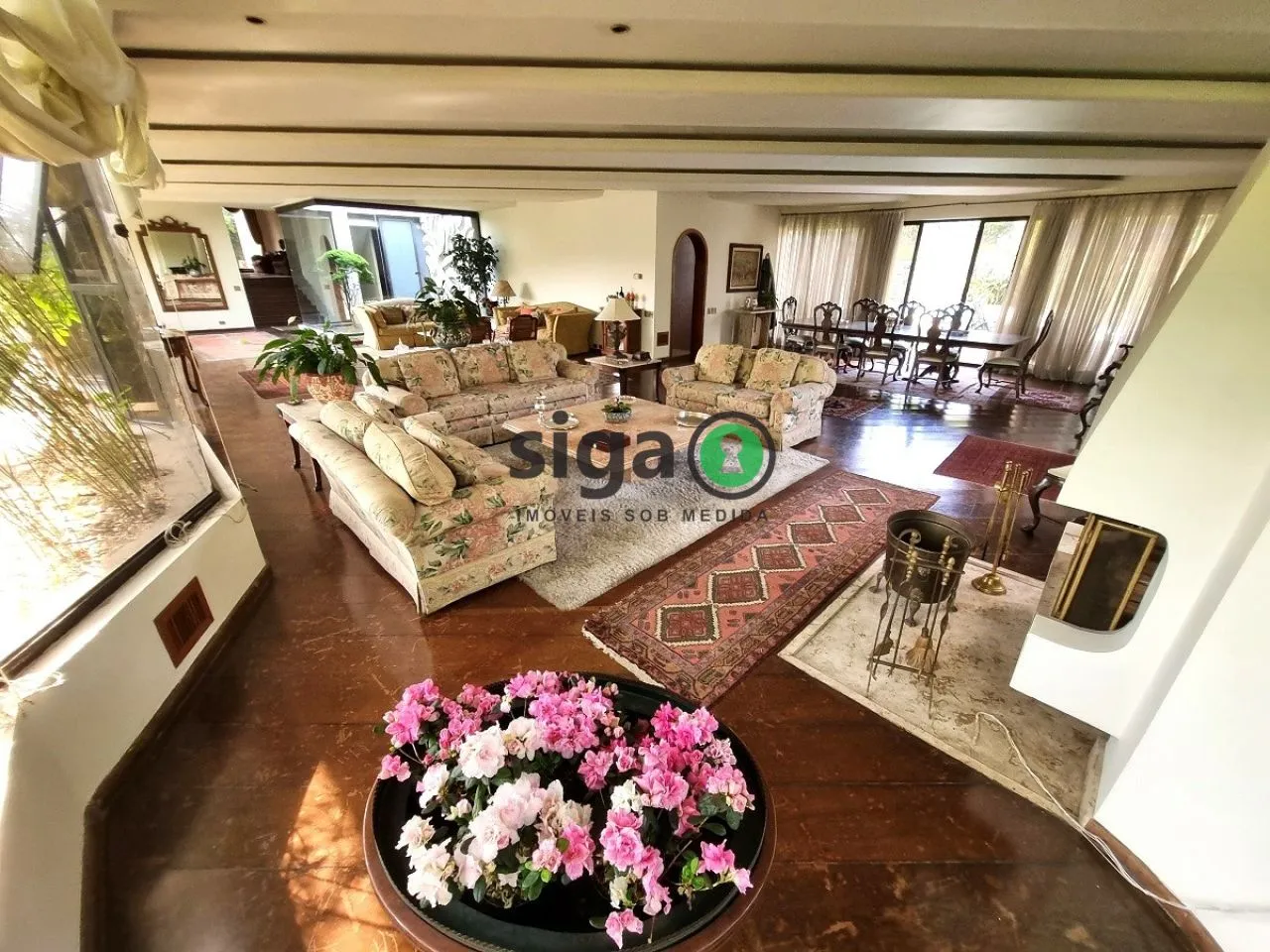 Imagem Casa a venda no Jardim Leonor com 5 quartos
