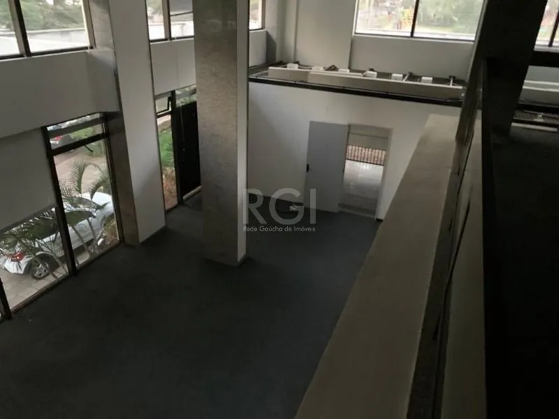 Imagem Loja para Venda - 500m², 0 dormitórios, 3 vagas - Moinhos De Vento