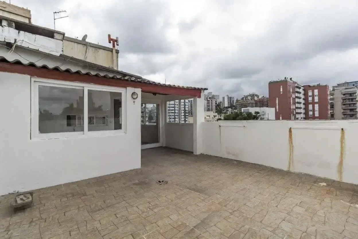 Imagem Vende-se cobertura com 1 quarto, 105m² e 1 vaga - Mont Serrat