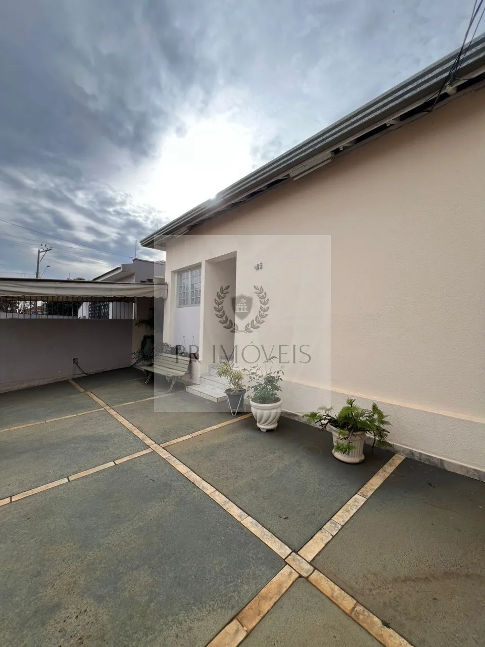 Foto do imóvel Casa à venda na Vila Xavier, Araraquara-SP: 1 quarto, 1 sala, 2 banheiros, 1 vaga de garagem, 130m² de área.