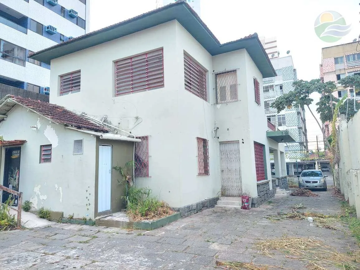 Imagem Vendo Casa duplex com 327m2 de área útil , Rua Conde de Irajá, Torre, Recife.