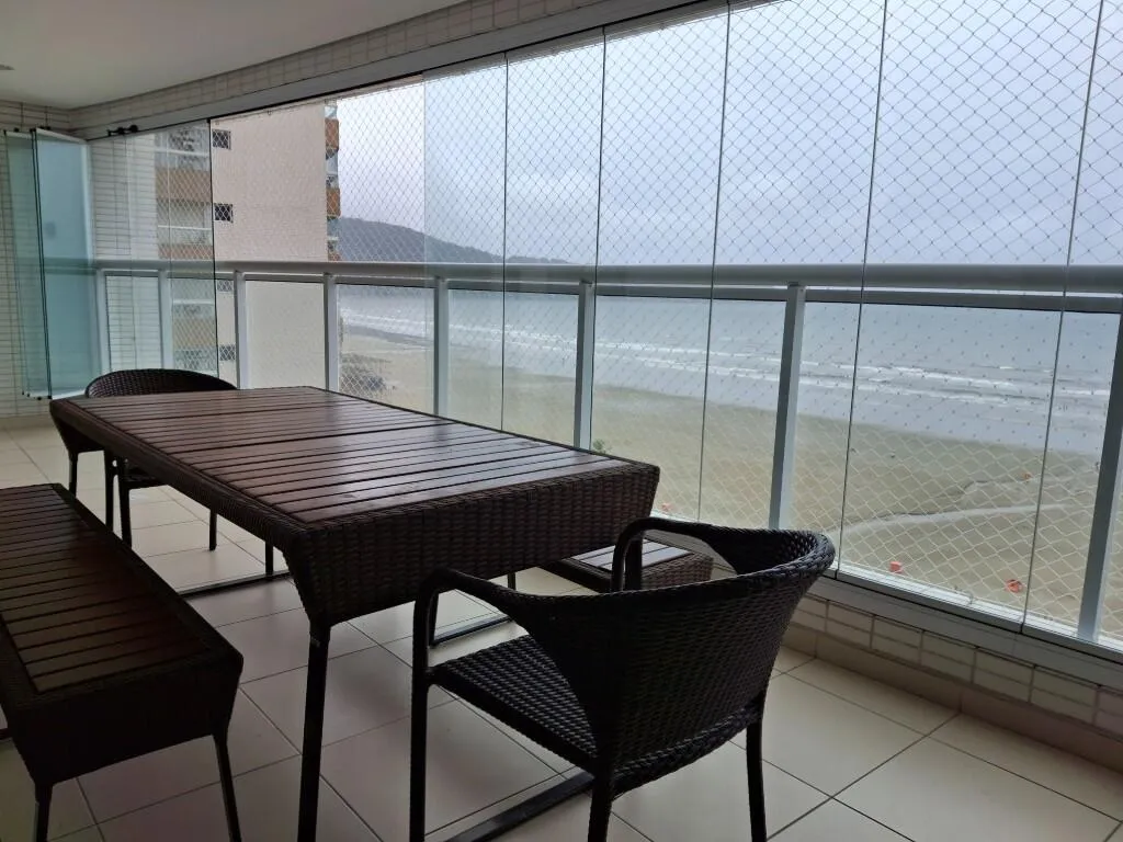 Imagem APARTAMENTO COM 101,00 m² - GUILHERMINA - PRAIA GRANDE SP