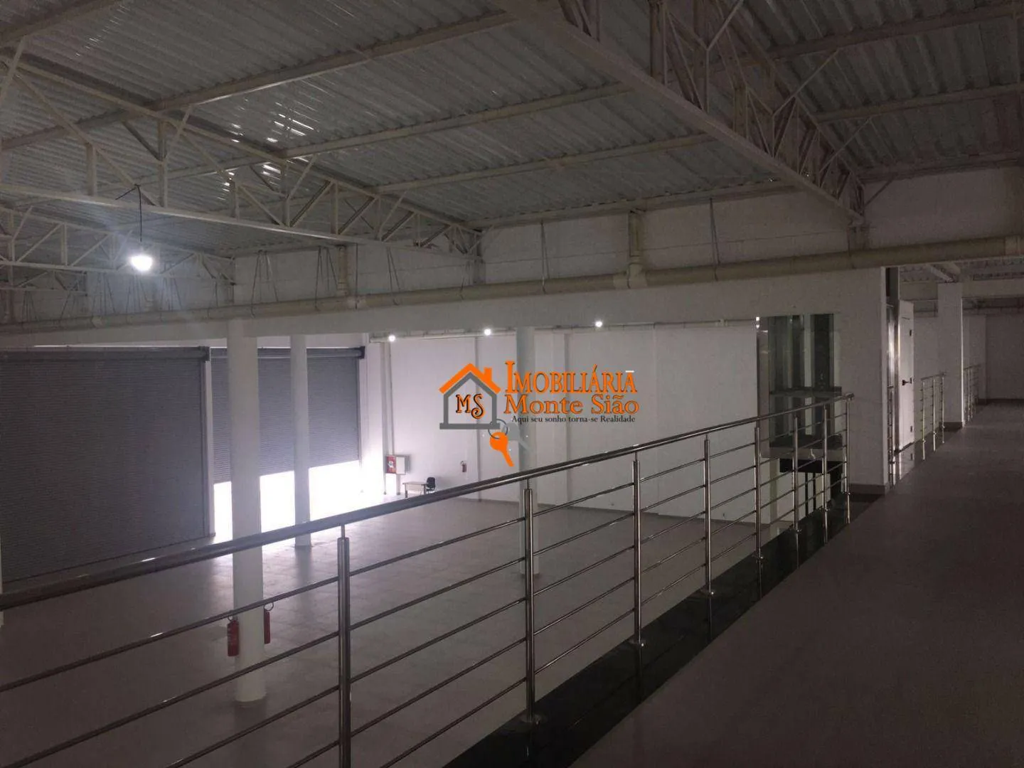 Imagem Galpão para alugar, 1861 m² por R$ 130.405,00/mês - Penha de França - São Paulo/SP