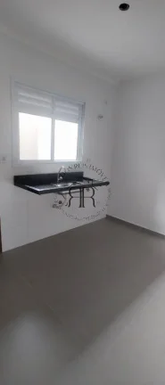 Imagem Sobre o imóvel
Sobrado à venda com 3 quartos, 1 suite, 2 vagas e 2 banheiros.
Localizado em Rua He...