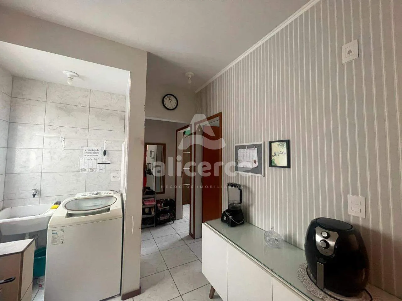 Imagem Apartamento à Venda - 2 Dormitórios I 52,25M², Piscina I Vaga de garagem - em São Sebastião, Palhoça/SC