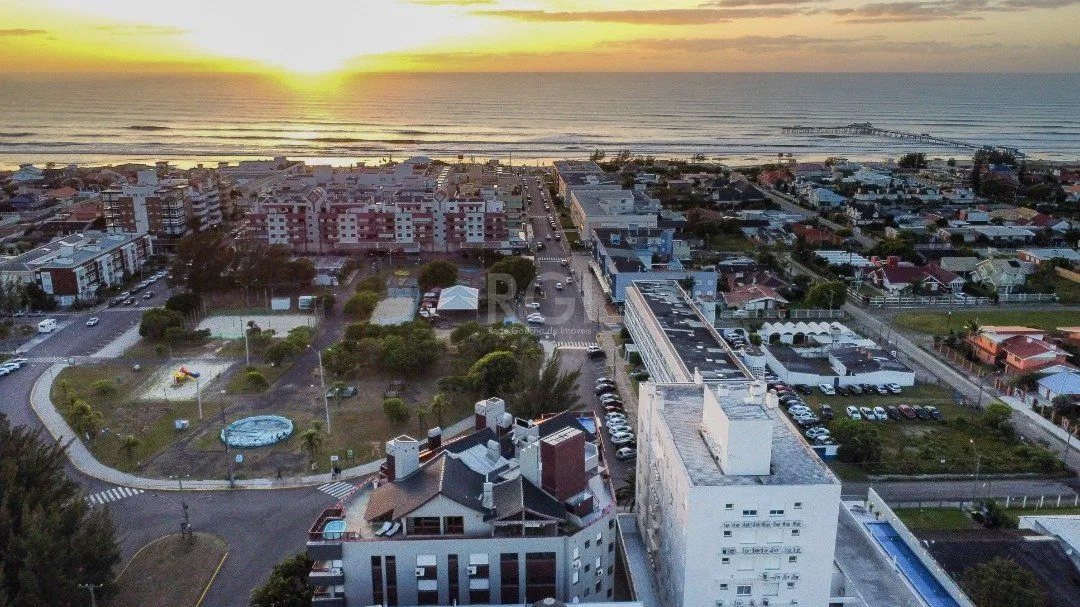 Imagem Apartamento para Venda - 153m², 3 dormitórios, sendo 1 suites, 2 vagas - Atlântida