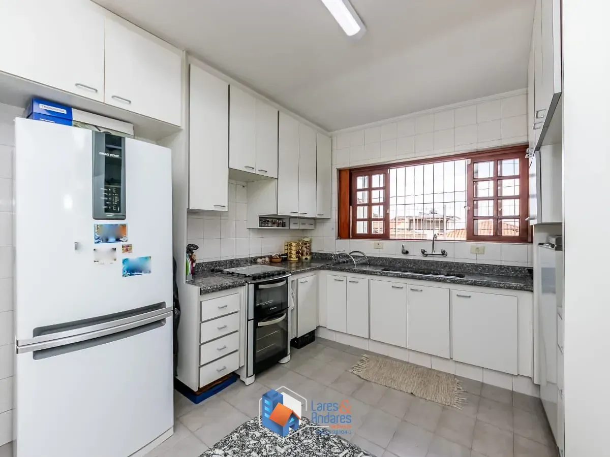 Imagem Casa para venda em Vila Marari com 3 quartos, sendo 2 suítes, 180m²