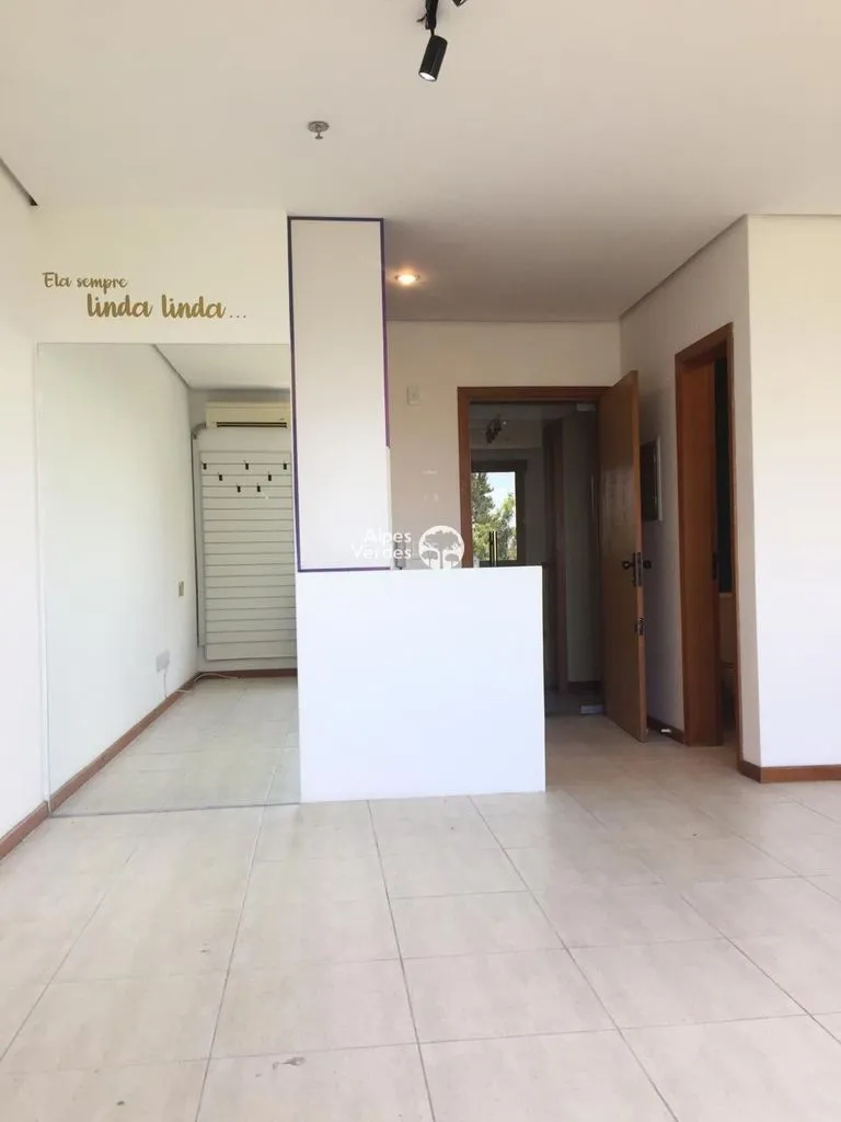Imagem Vende-se sala comercial prox ao centro de Porto Alegre-33,69m2- R$280.000,00
