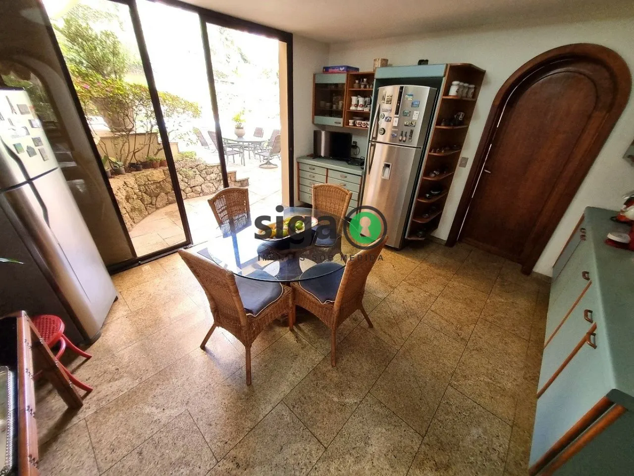 Imagem Casa a venda no Jardim Leonor com 5 quartos