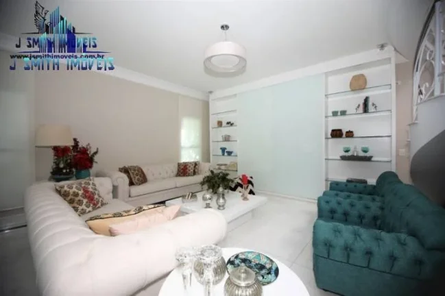 Imagem Belíssima casa em um dos melhores condomínios de alto padrão na Granja Viana!

 1 MILHÃO ABAIXO ...