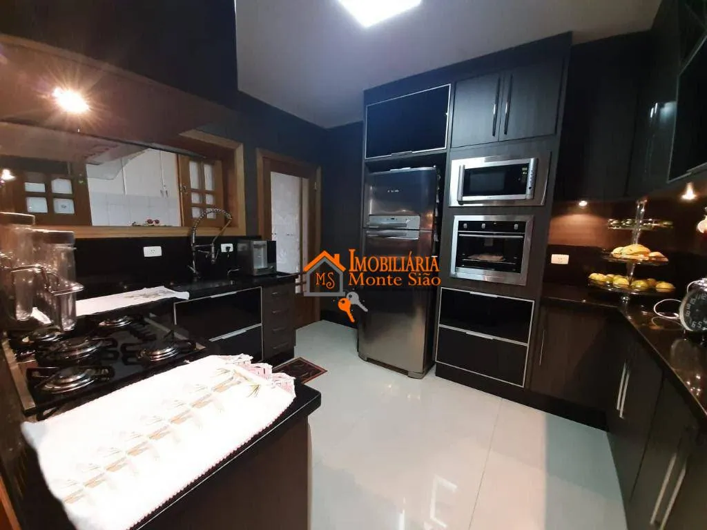 Imagem Sobrado com 2 dormitórios à venda, 264 m² por R$ 2.662.500,00 - Cidade Maia - Guarulhos/SP