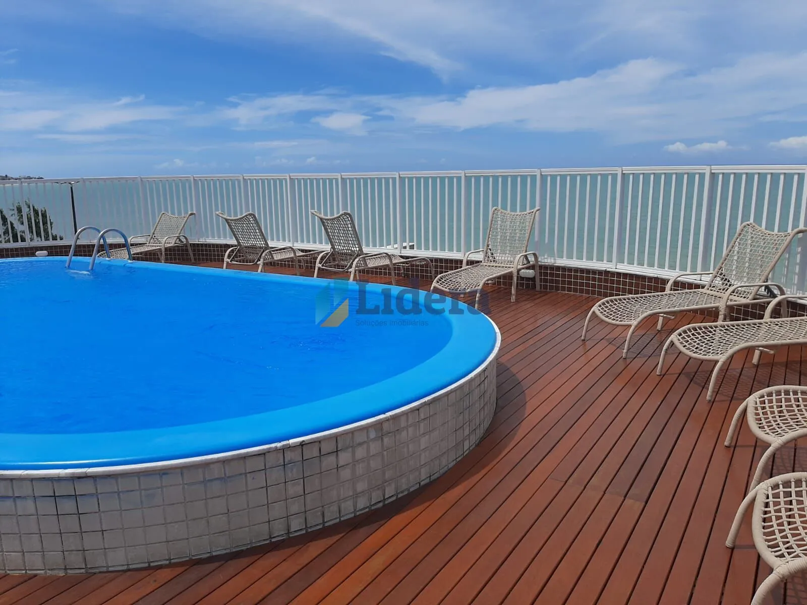 Imagem Flat Totalmente mobiliado - de frente para o mar - 43m²- em Jardim Oceania, João Pessoa/PB
