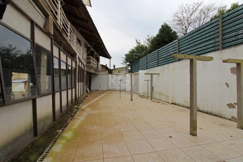 Imagem Casa para Venda - 840m², 7 dormitórios, sendo 3 suites, 8 vagas - Medianeira