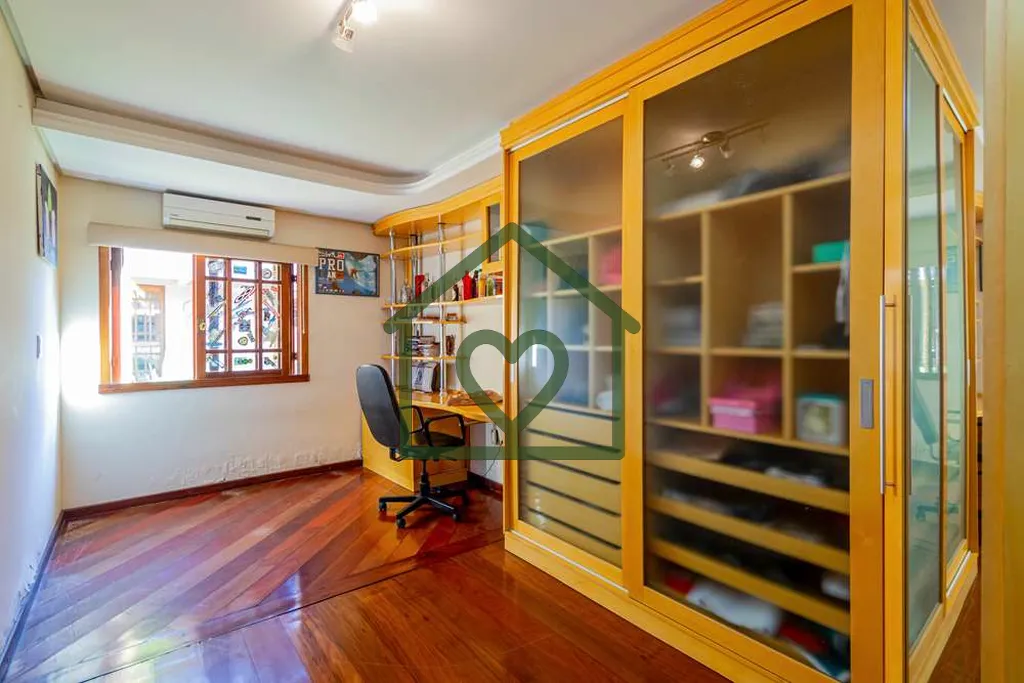 Imagem Descubra Seu Novo Lar ou Espaço Comercial! 
Apresentamos esta excelente casa térrea com sobrado no...