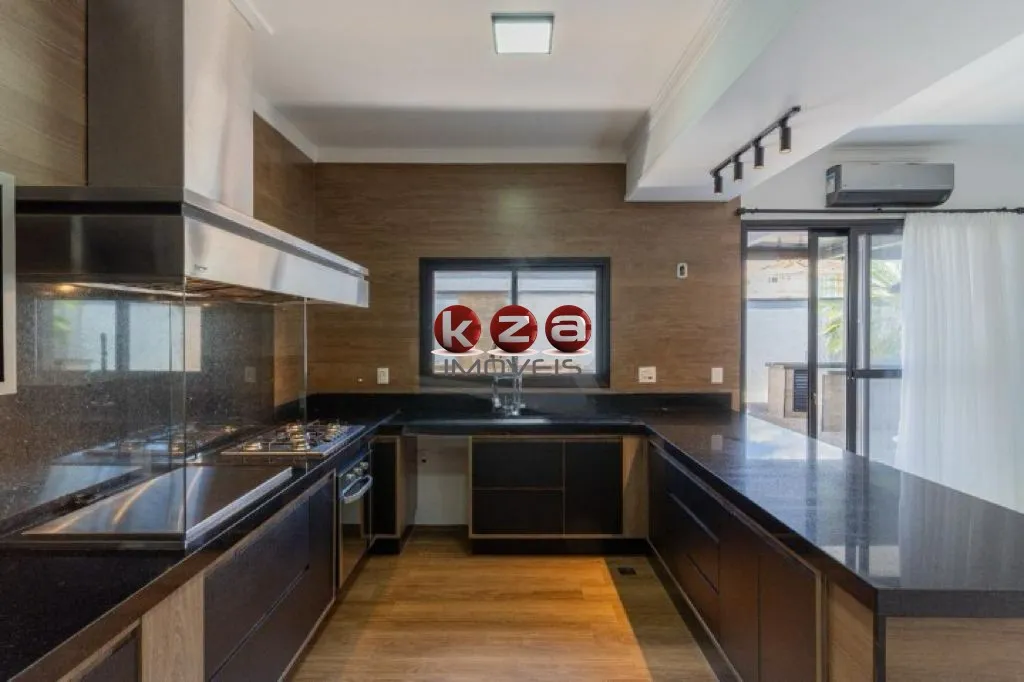 Imagem Casa de luxo à venda em condomínio exclusivo em Paulínia-SP: 4 quartos, 2 suítes, 2 salas, 5 banheiros, 4 vagas - 325m² de área.