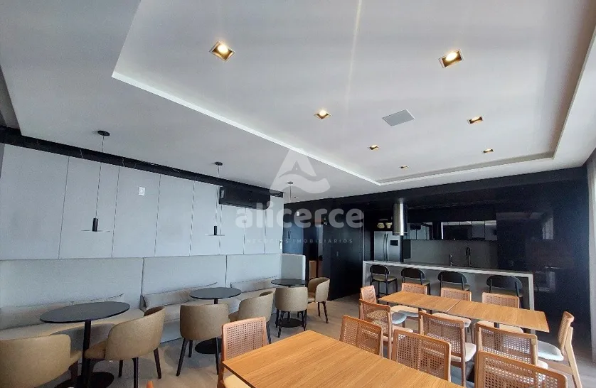 Imagem Apartamento à venda com 2 quartos 2 suítes, 70m² em Agronômica Florianópolis