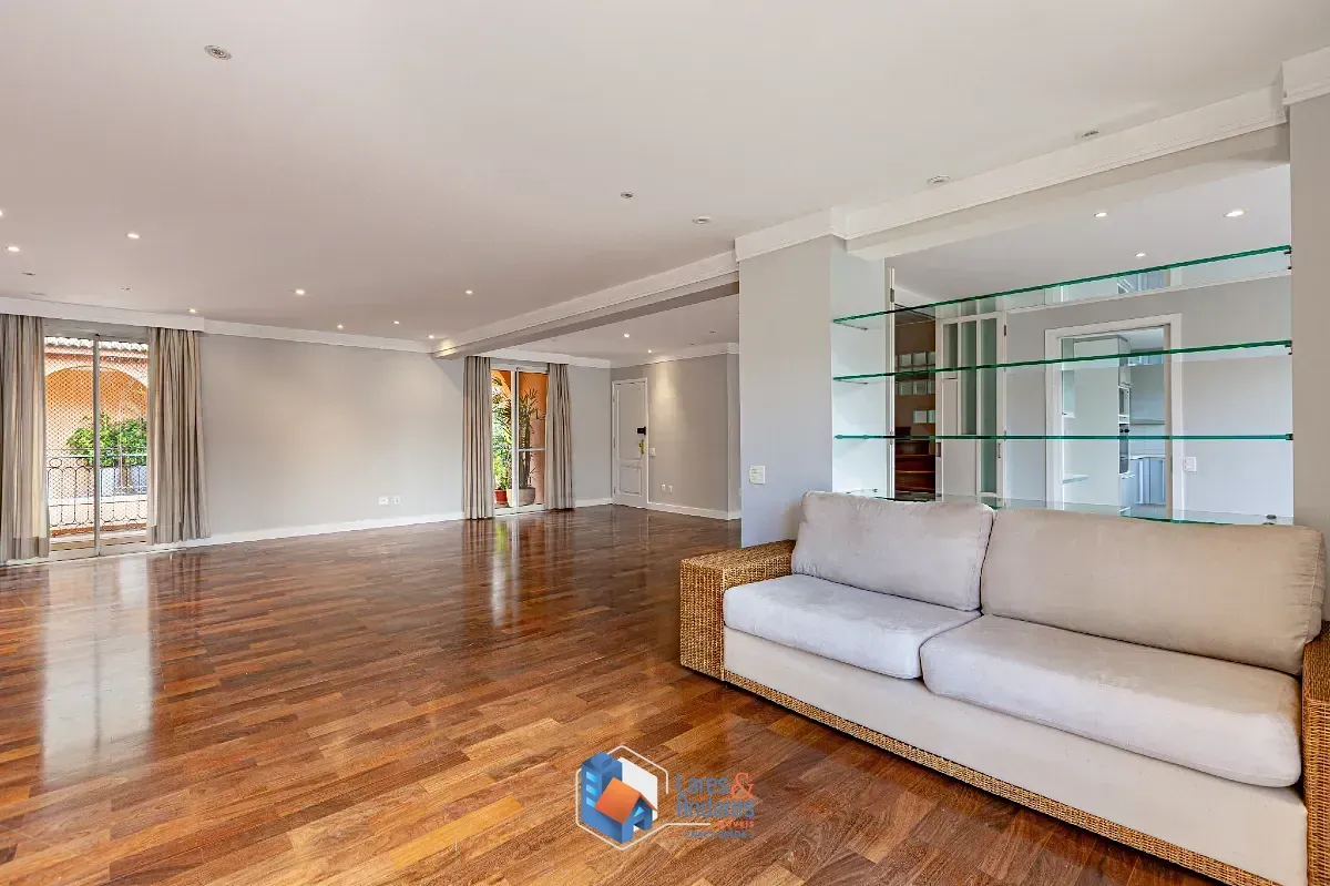 Imagem Casa no condomínio Los Andes para venda com 4 quartos, sendo 4 suítes, 479m²