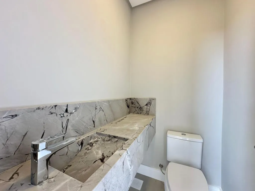 Imagem Casa em Condominio 4 Dormitórios - Bairro Atlantida